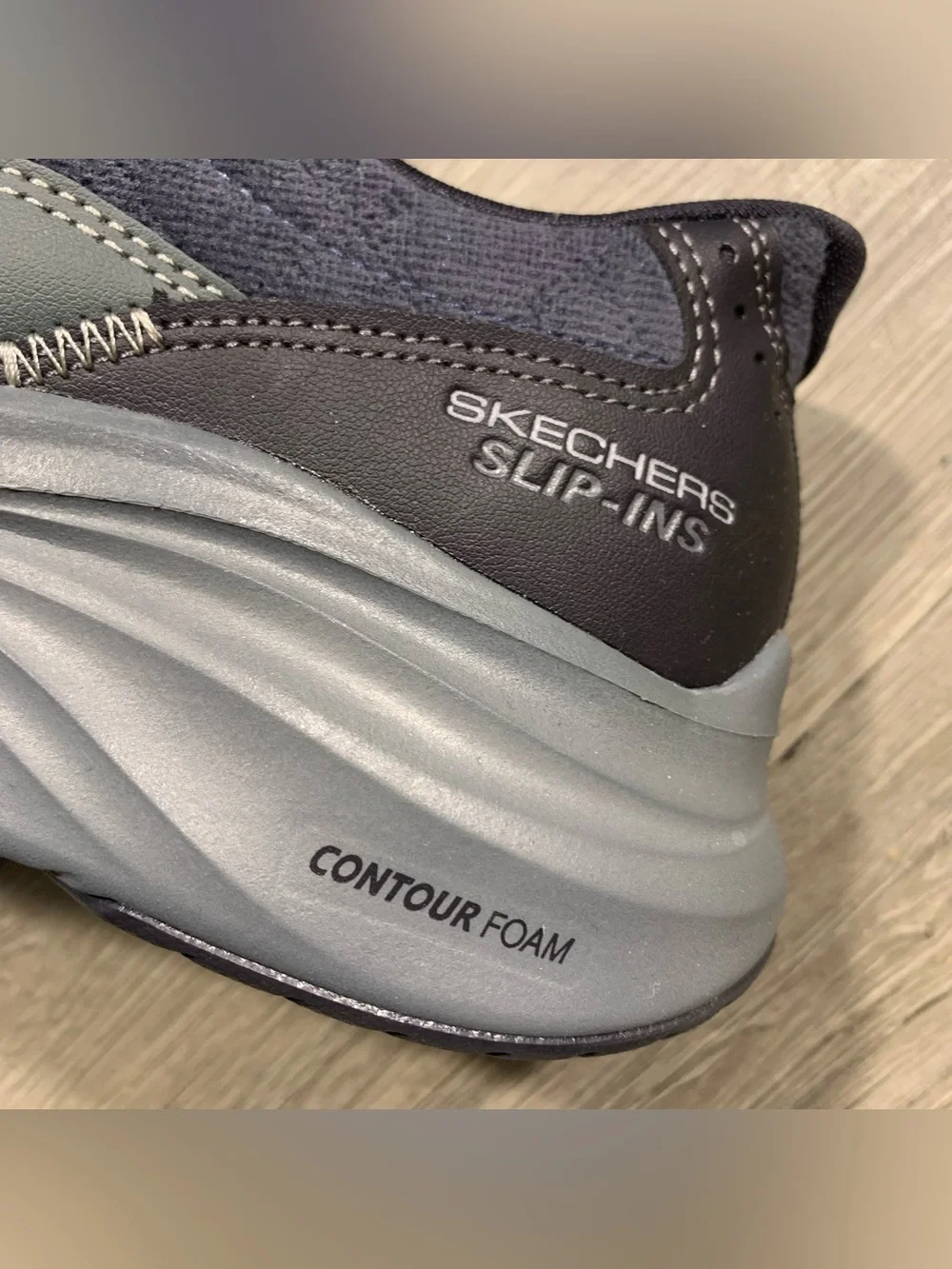 Skechers Slip-ins: Contour Foam - Cozy Fit Cordelux Navy Blue NWT SIZE 8.5